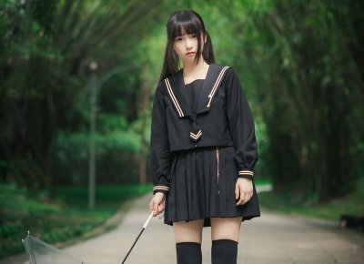 ​男人为什么喜欢细腰美女？男人喜欢什么样的女人？