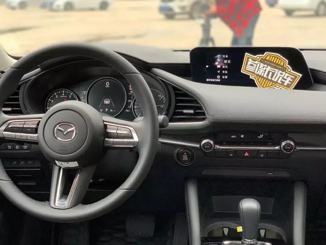 评测新款马自达3，11.59万起值不值得入手？-