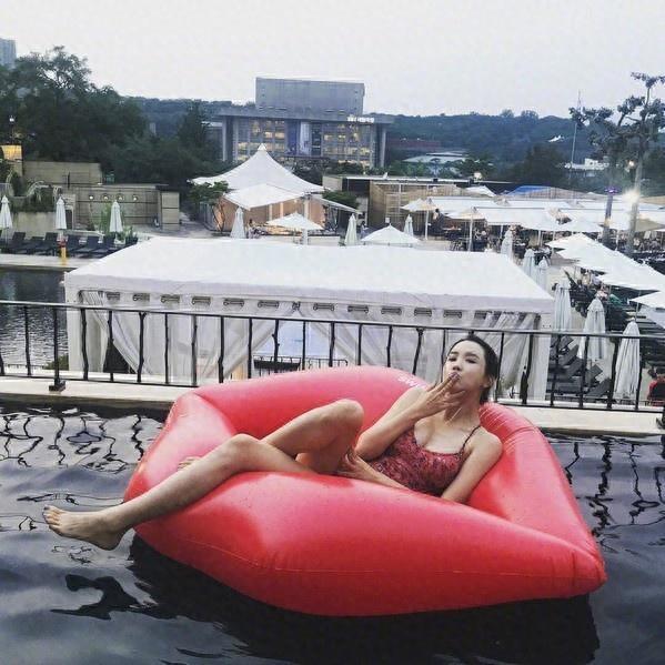 韩国女星李多海