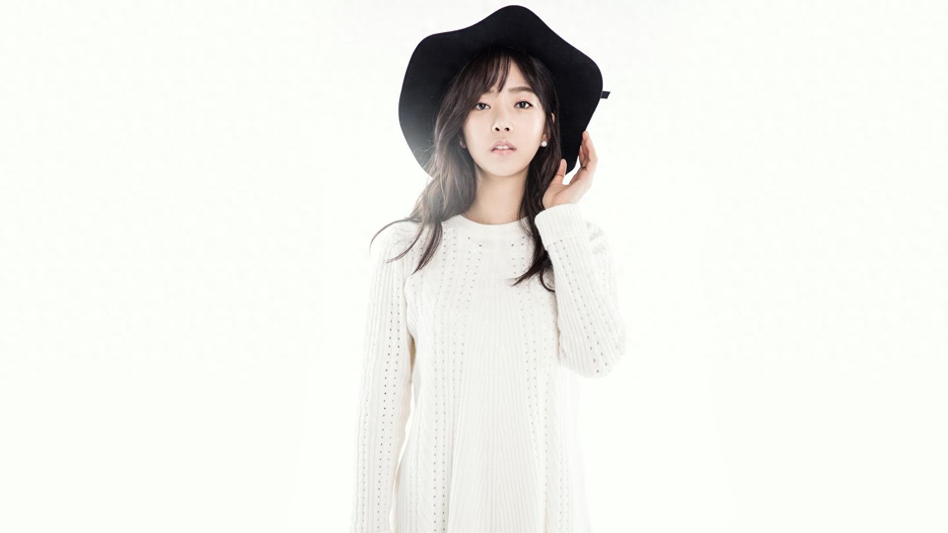 《绅士》mv 女主 裴涩琪 桌面壁纸