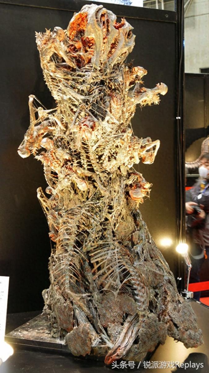 这次是最终形态！《真哥斯拉》第五形态特摄用模型现场图赏