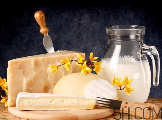 牛奶可以冷冻保存吗？牛奶冷冻后还能喝吗？