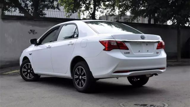 既便宜又好看的小型车,这几款总有一款你中意!-