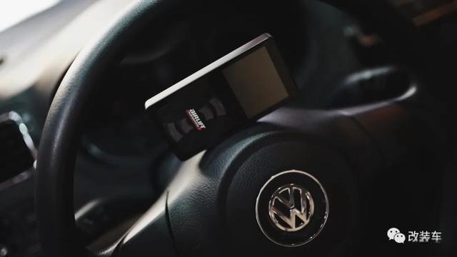 大众POLO才是年轻人触手可及的改装车？轻改也能营造复古姿态-