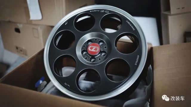 大众POLO才是年轻人触手可及的改装车？轻改也能营造复古姿态-