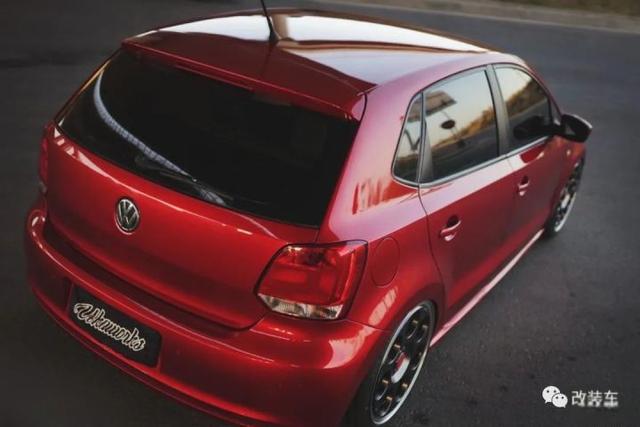 大众POLO才是年轻人触手可及的改装车？轻改也能营造复古姿态-