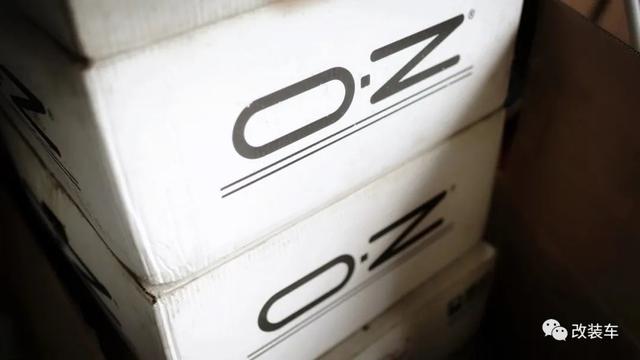 大众POLO才是年轻人触手可及的改装车？轻改也能营造复古姿态-