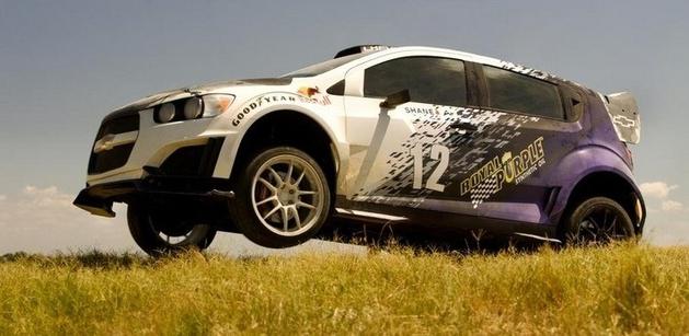 电影《变形金刚》1-4中分别出现了哪些型号的汽车?-