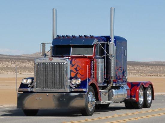 电影《变形金刚》1-4中分别出现了哪些型号的汽车?-