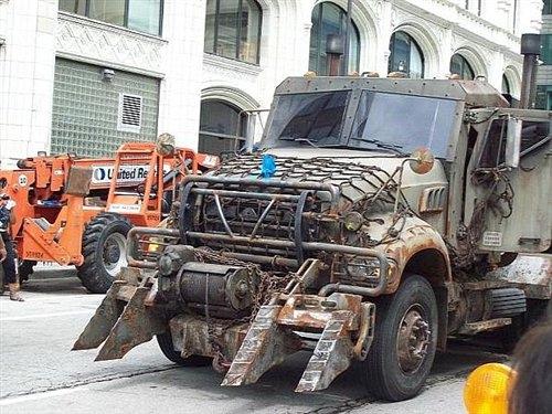 电影《变形金刚》1-4中分别出现了哪些型号的汽车?-