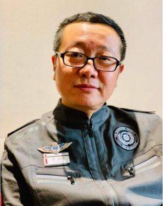 ​刘慈欣两部作品春节上映，一部亲自到场并发微博，另一部绝口不提