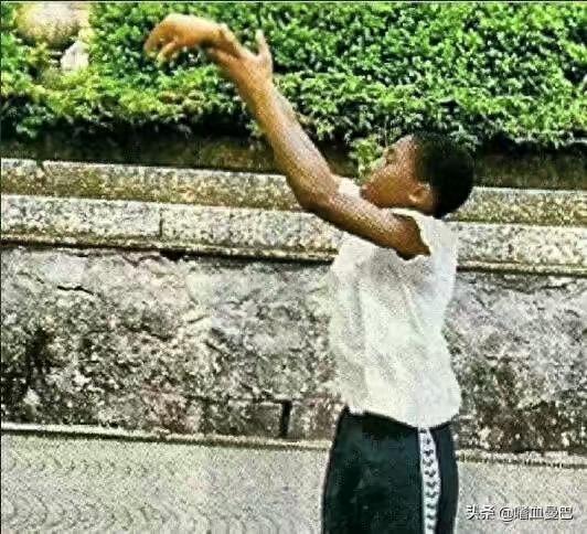 缅怀传奇！带你走进科比1岁到41岁人生历程，你真的了解他吗？