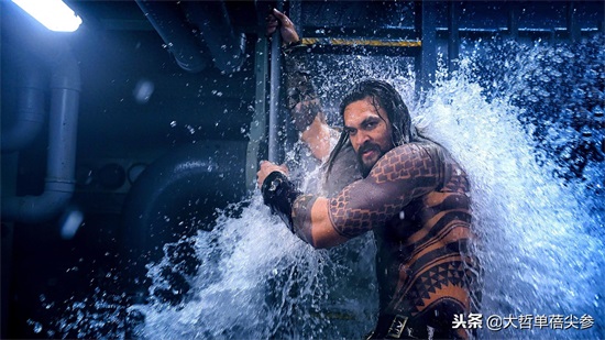 《海王》剧照欣赏,截至目前为止几乎零差评的存在