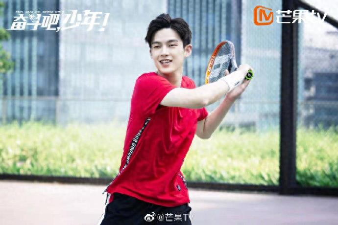 《奋斗吧少年》育青九子高清剧照来袭,清爽运动系少年帅