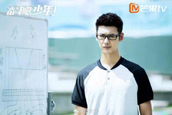 《奋斗吧少年》育青九子高清剧照来袭,清爽运动系少年帅