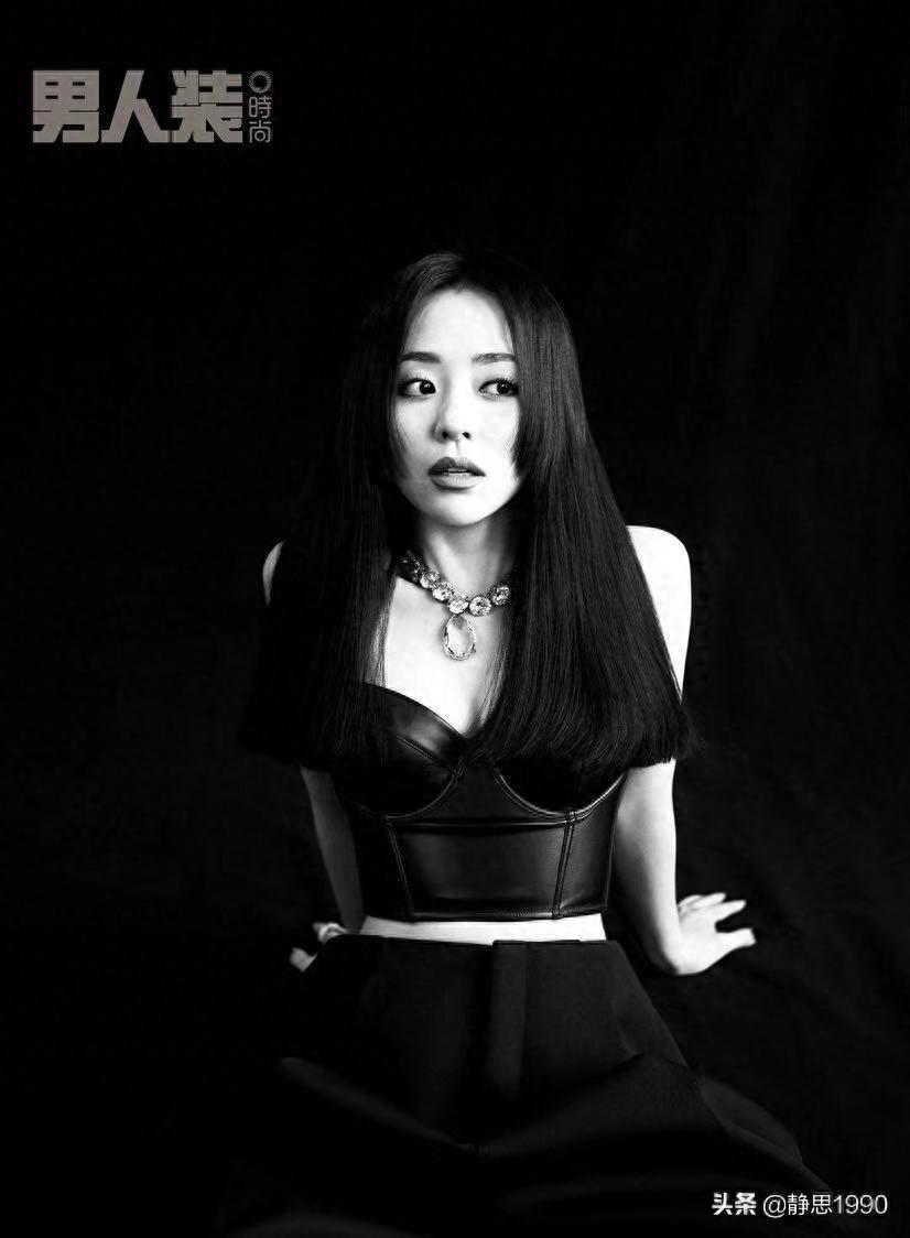 张靓颖男人装封面:美腿黑丝大玩性感,十分吸睛