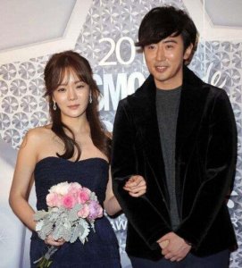 ​《夏娃的诱惑》真善美升级准妈妈 蔡琳微博公开宣布怀孕