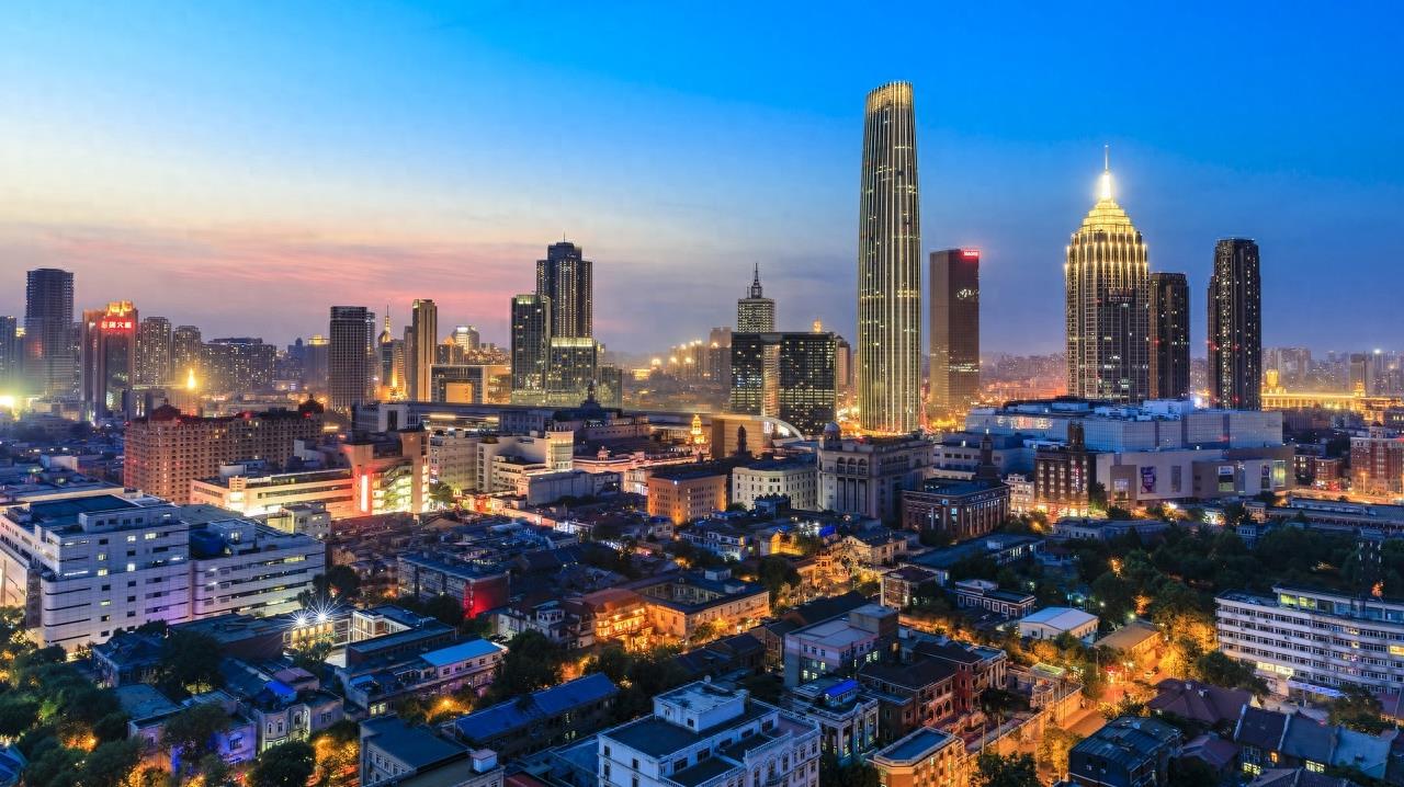 津塔是天津市新的地标式建筑,津塔高336.9米