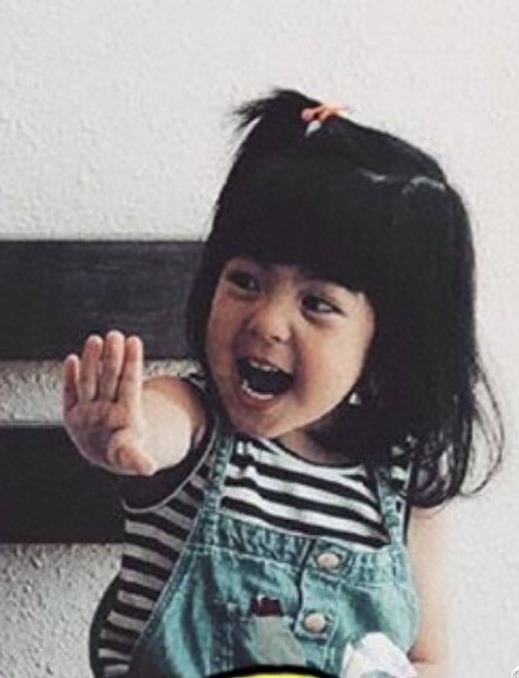 波妞美照大公开，可甜可咸古灵精怪，真是宝藏女孩