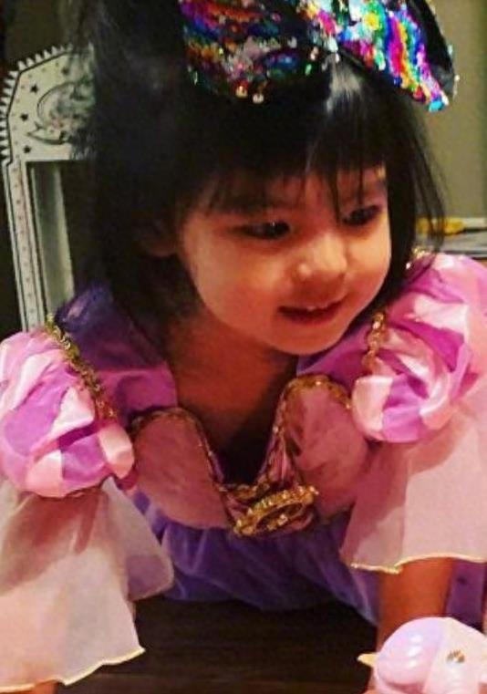 波妞美照大公开，可甜可咸古灵精怪，真是宝藏女孩