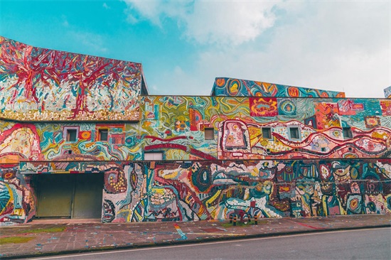 「旅游推荐」重庆川美涂鸦一条街，当今中国最大的涂鸦艺术作品群