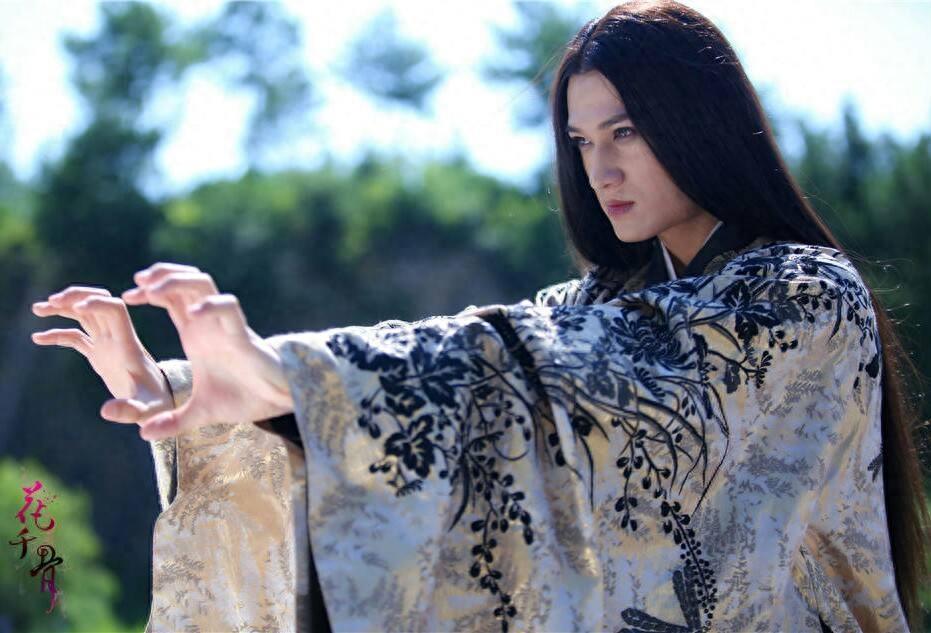 历代魔尊,个个深情,杀阡陌最臭美,重楼最霸气,二凤最……