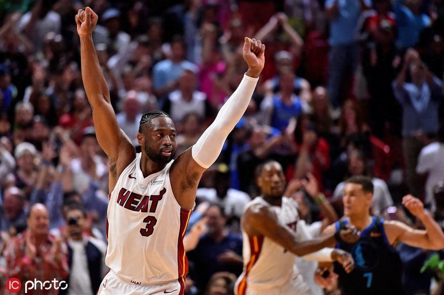 多图回顾韦德“最后一舞” 压哨绝杀勇士谢幕战砍三双