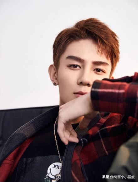 创造营夏之光单眼皮变双眼皮被质疑整容?