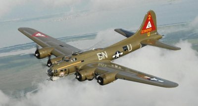 ​二战期间，美国空军最著名的轰炸机之一-B-17飞行堡垒
