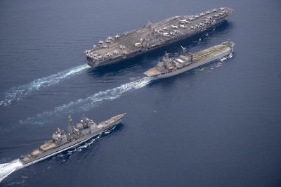 ​美军现役最强核动力航母，罗斯福号到底强在哪？我国该如何应对？