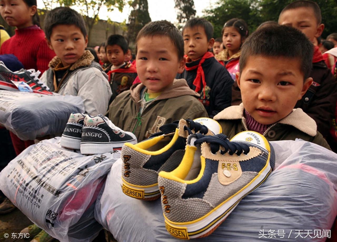 14张关于贫困孩子的照片让人看了落泪,援助之手温暖人心