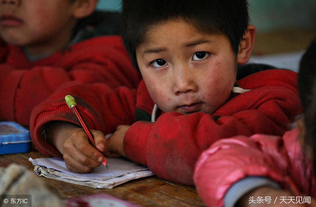 14张关于贫困孩子的照片让人看了落泪,援助之手温暖人心