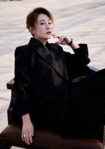 ​马丽荣获百花奖最佳女主角奖：站在此刻，倍感幸福