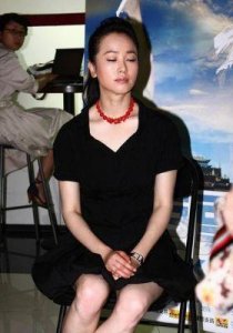 ​揭秘左小青：从‘氧气美女’到实力派女演员的成功之路