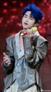 ​黄子弘凡个人首专发布10月26日梅奔演唱会震撼登场