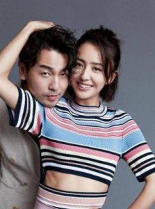 ​为什么雷佳音出道18年没有绯闻？看看他的妻子就知道了