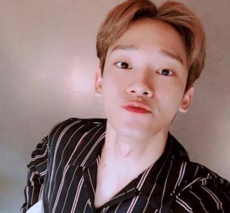 ​EXO金钟大喜得贵子，妻子已怀孕二胎，结婚三年喜获两个宝贝