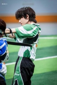 ​宋亚轩回应私生公开照片事件：疑似被拍者发布抑郁症声明，呼吁宋亚轩公开道歉