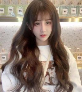 ​快手杨清柠与王乐乐的黑历史：未成年婚姻与家暴争议内幕揭秘