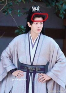 ​任嘉伦最新古装照颇吸睛，远胜现代装造型，网友：推荐尝试古装半永久妆容