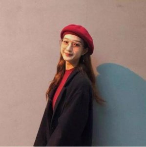 ​红色贝雷帽搭配什么衣服好看？女版点睛之笔