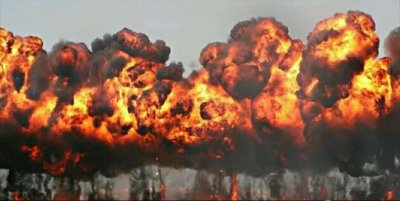 ​凝固汽油弹到底多恐怖？东京被反复蹂躏，粘上后生不如死