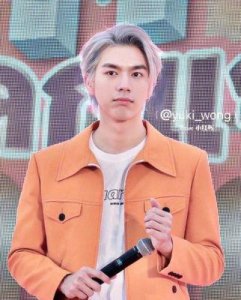 ​泰国明星Bright人气骤降30万，背后的真相竟然是……