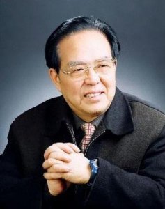 ​著名表演艺术家王景愚因病离世，享年85岁，曾与刘晓庆共同主持我国首届舞台演