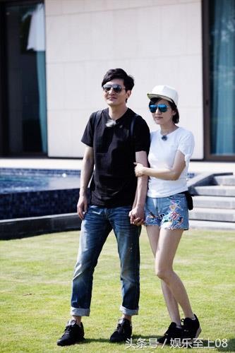 38岁郭京飞的妻子鲍莉近照,美貌不输姐姐鲍蕾