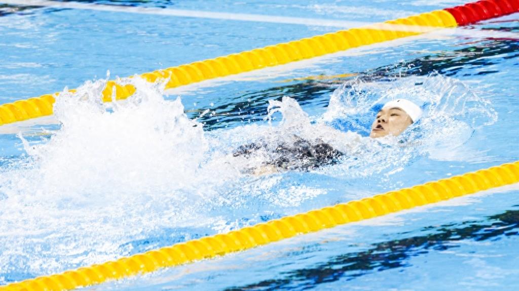 游泳——郑涛打破S6级男子100米仰泳世界纪录