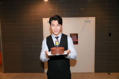 ​黄少祺半百庆生照依旧帅气 20年如一日 冻龄功力惊人