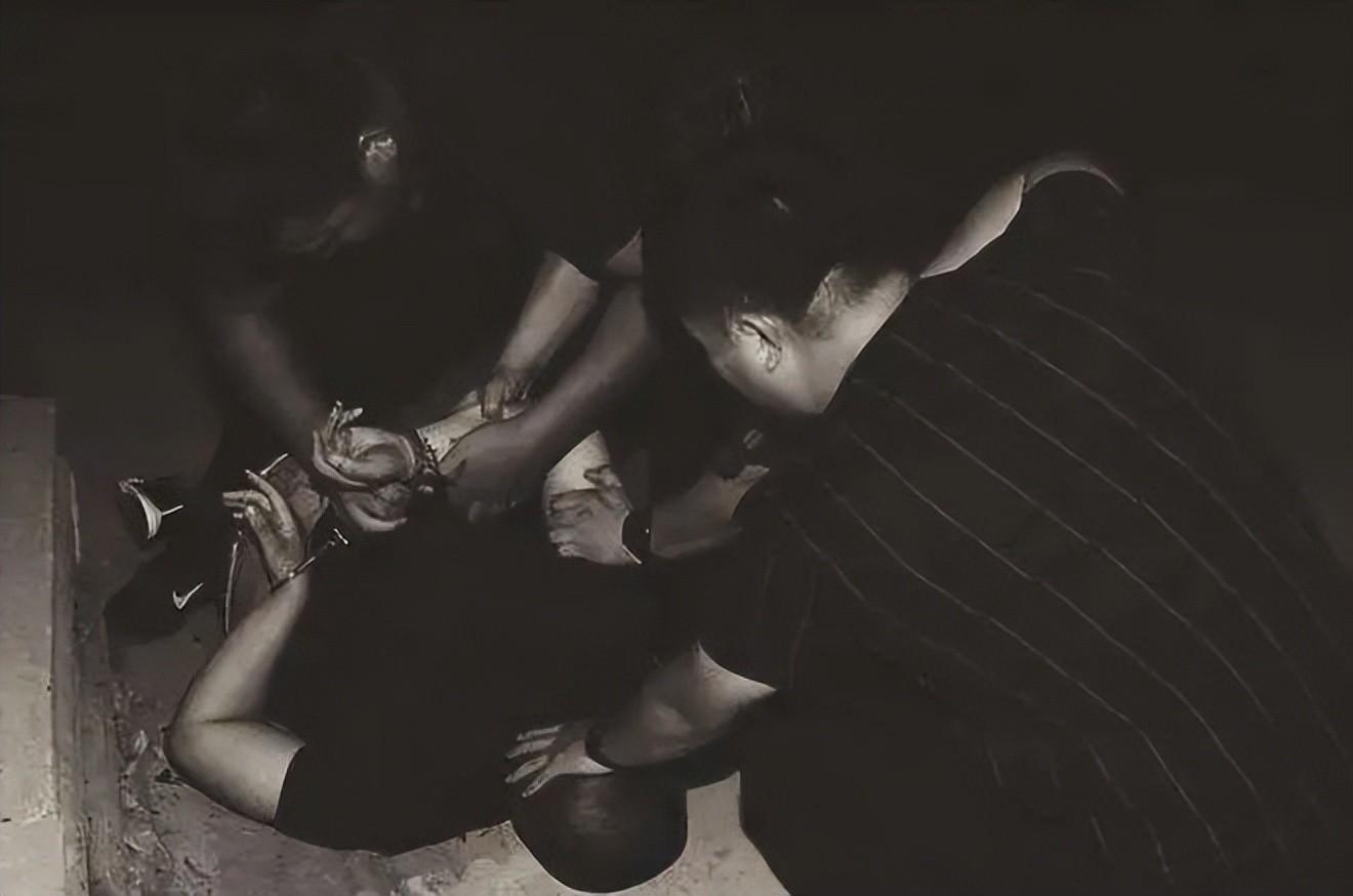 1656922233919462.jpg 娱乐圈最强逃犯出狱:潜逃13年,拍40多部戏,曾与杨幂孙红雷合作