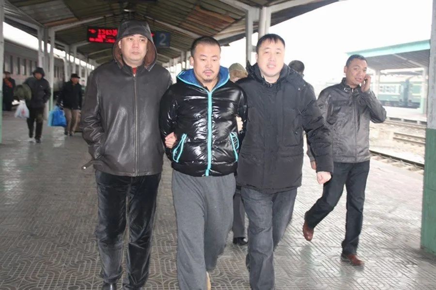 1656922365222958.jpg 娱乐圈最强逃犯出狱:潜逃13年,拍40多部戏,曾与杨幂孙红雷合作