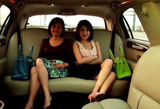 郭美美有什么背景(炫富鼻祖郭美美的背后干爹)